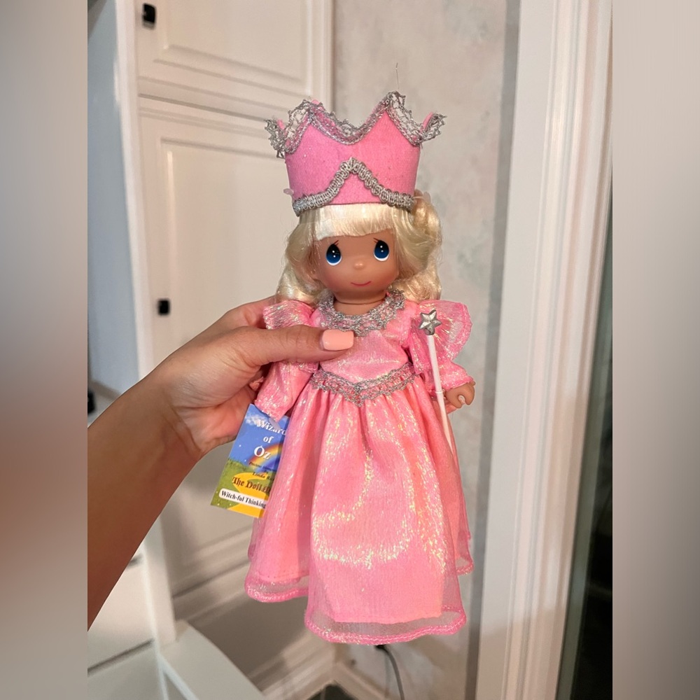 Glinda Precious Moments doll